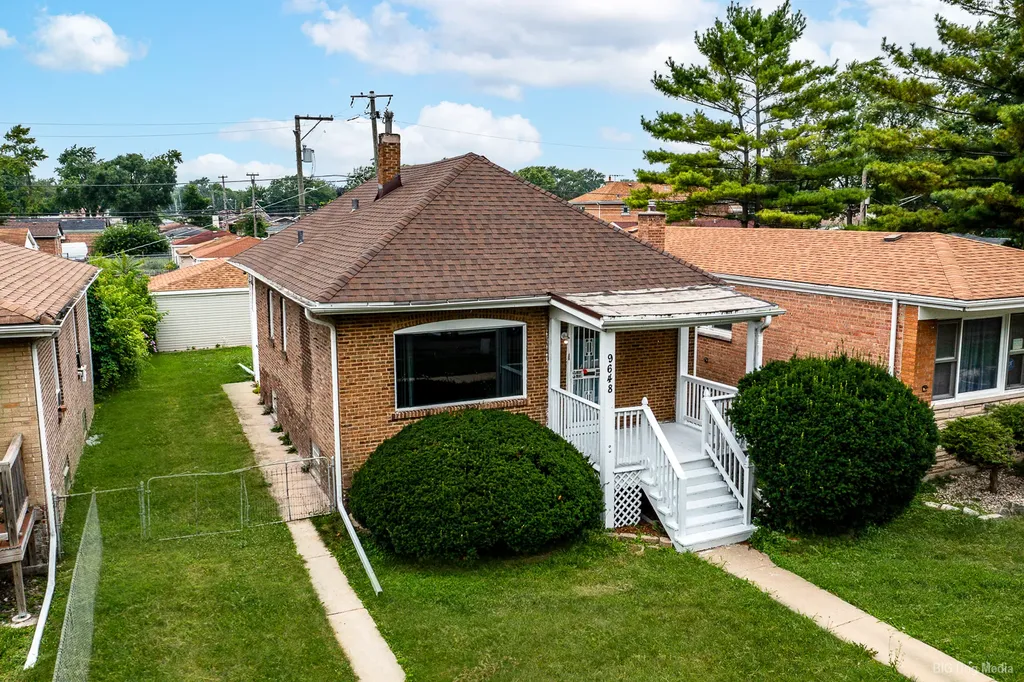 9648 South Eggleston Avenue Chicago IL 60628