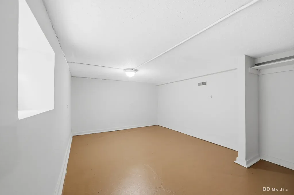 9648 South Eggleston Avenue Chicago IL 60628