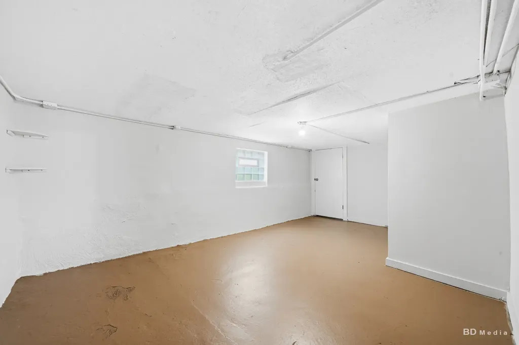 9648 South Eggleston Avenue Chicago IL 60628