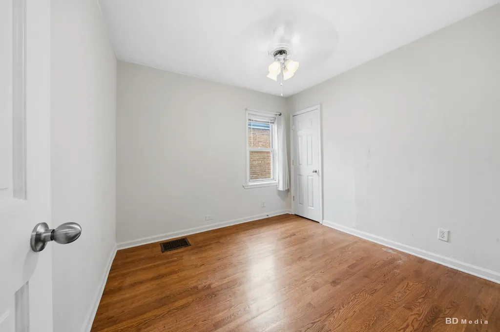 9648 South Eggleston Avenue Chicago IL 60628