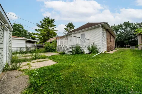 9648 South Eggleston Avenue Chicago IL 60628