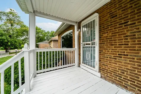 9648 South Eggleston Avenue Chicago IL 60628