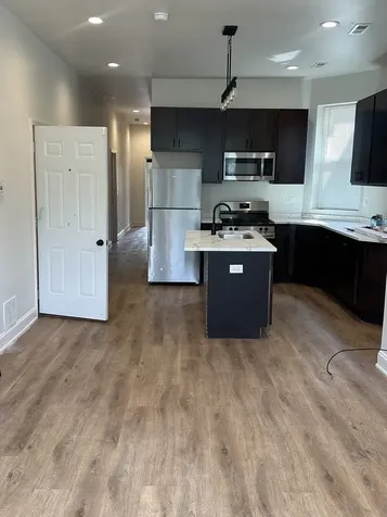 6613 South Vernon Avenue Chicago IL 60637