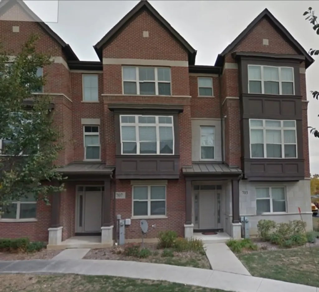 707 North Telluride Court Vernon Hills IL 60061