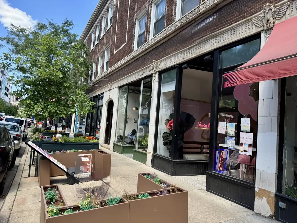 9999 North Confidential Street Chicago IL 60657