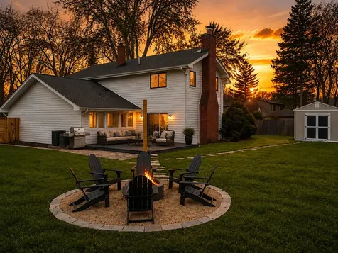 707 West Woodland Road Lake Bluff IL 60044