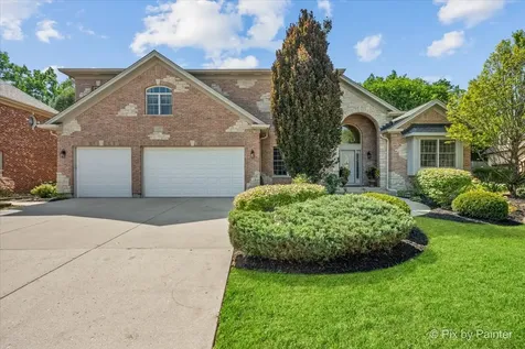 320 North Waynes Court Palatine IL 60067