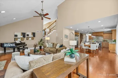 320 North Waynes Court Palatine IL 60067