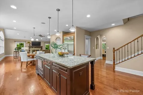 320 North Waynes Court Palatine IL 60067