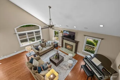 320 North Waynes Court Palatine IL 60067
