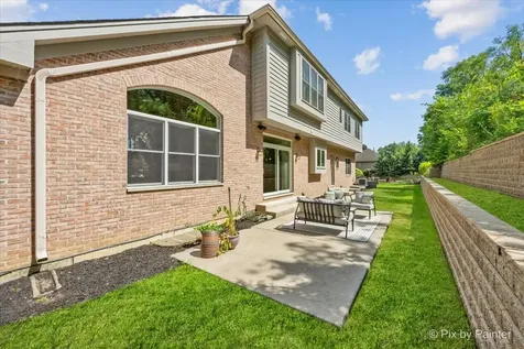 320 North Waynes Court Palatine IL 60067