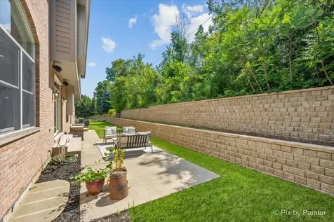 320 North Waynes Court Palatine IL 60067