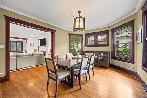 411 East Illinois Road Lake Forest IL 60045