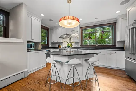 411 East Illinois Road Lake Forest IL 60045