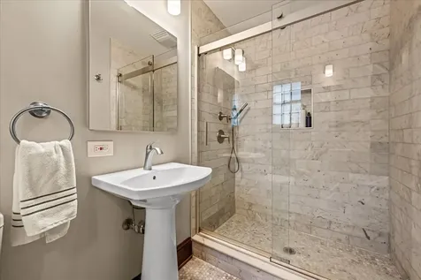 411 East Illinois Road Lake Forest IL 60045
