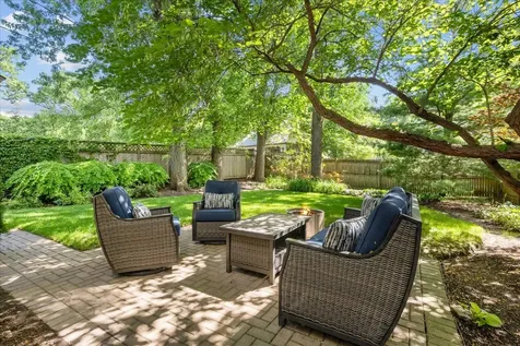 411 East Illinois Road Lake Forest IL 60045