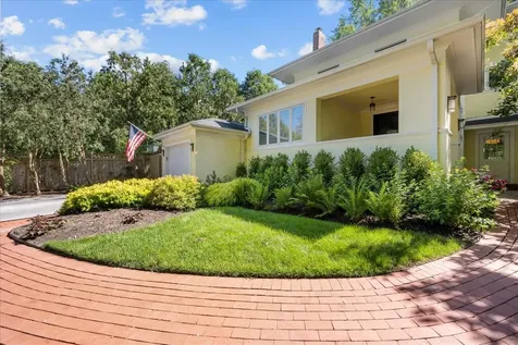 411 East Illinois Road Lake Forest IL 60045