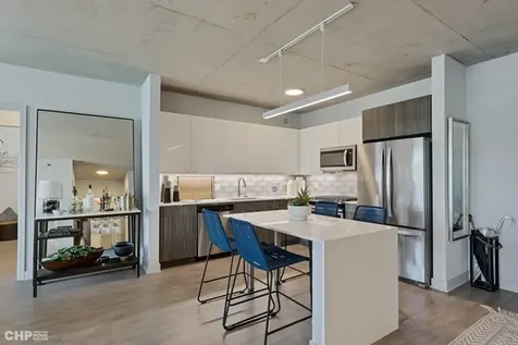 1025 West Addison Street Chicago IL 60613
