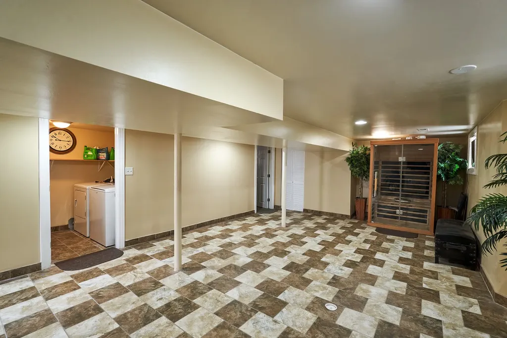 200 North Mayfield Avenue Chicago IL 60644