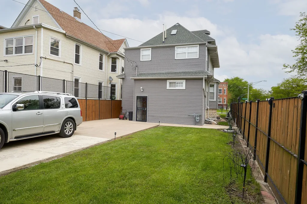 200 North Mayfield Avenue Chicago IL 60644