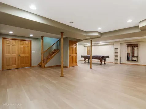 23 Squire Road Hawthorn Woods IL 60047