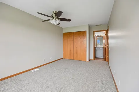 3193 Ketch Court Aurora IL 60503
