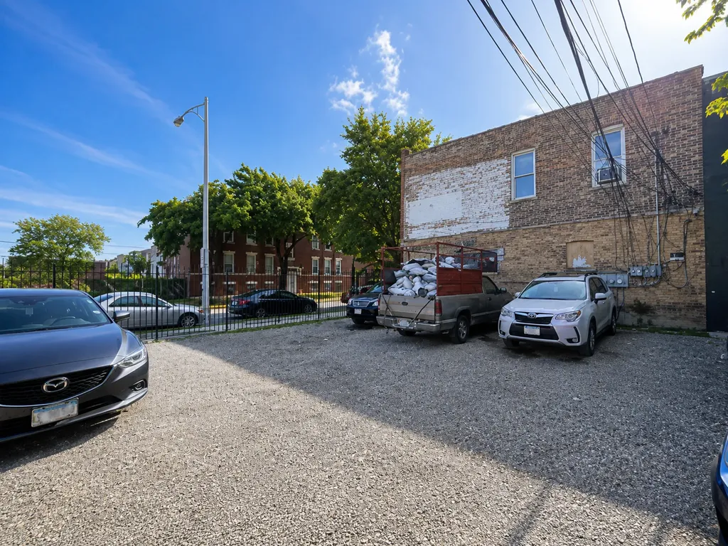 956 North Central Park Avenue Chicago IL 60651