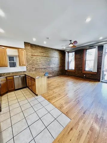 1639 West 21st Place Chicago IL 60608