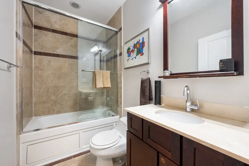 4755 North Kilbourn Avenue Chicago IL 60630