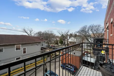 4755 North Kilbourn Avenue Chicago IL 60630