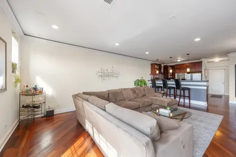 4755 North Kilbourn Avenue Chicago IL 60630