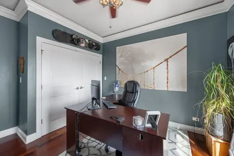 4755 North Kilbourn Avenue Chicago IL 60630