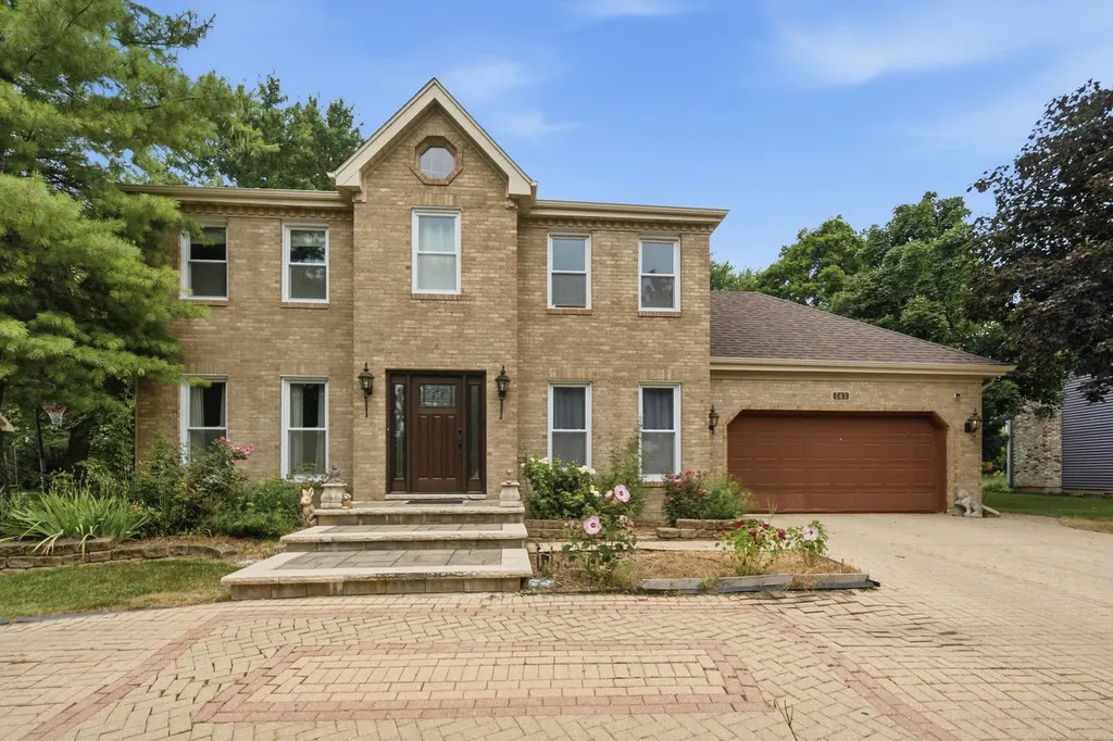 743 Dunham Lane Bolingbrook IL 60440