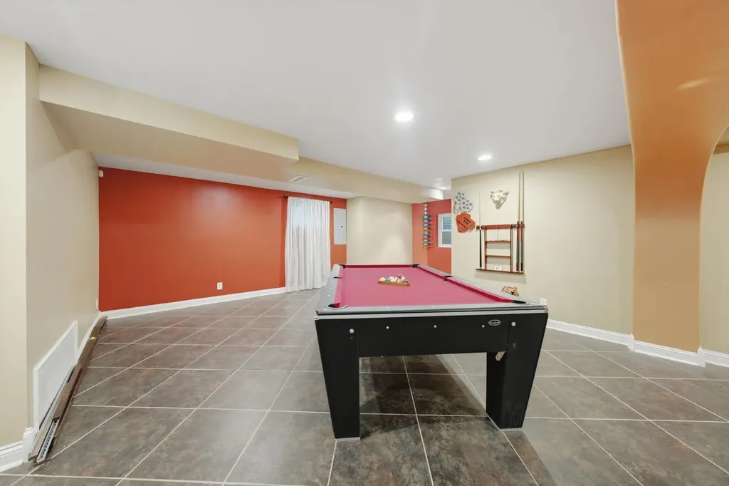 743 Dunham Lane Bolingbrook IL 60440