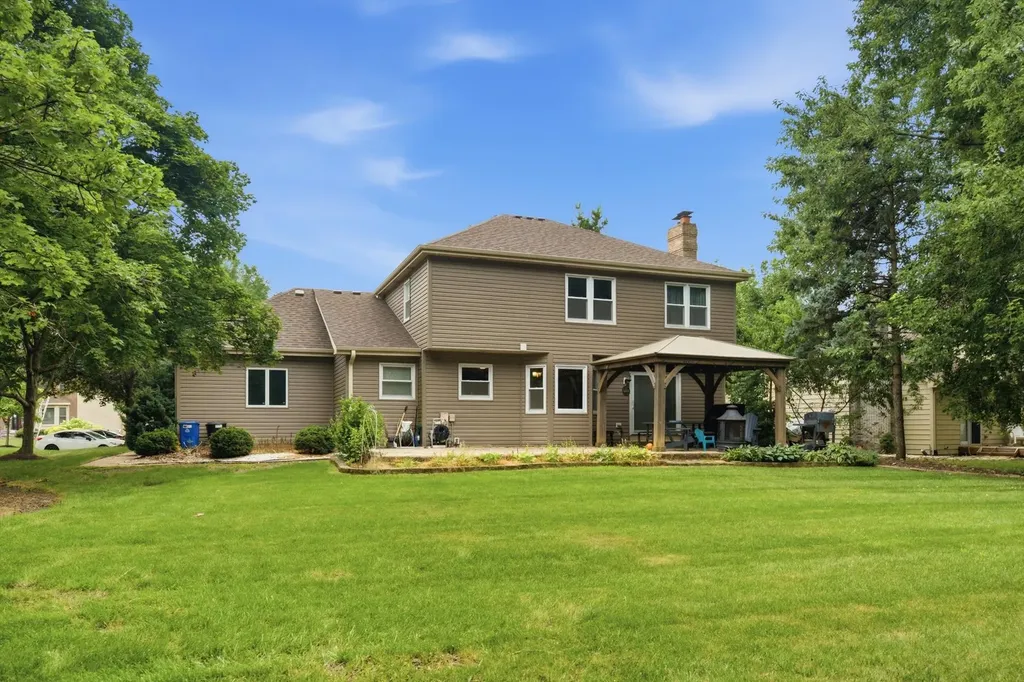 743 Dunham Lane Bolingbrook IL 60440