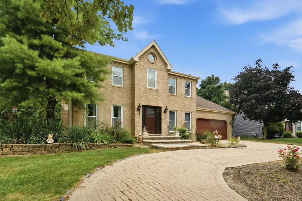 743 Dunham Lane Bolingbrook IL 60440