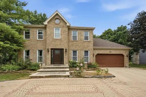 743 Dunham Lane Bolingbrook IL 60440