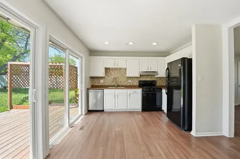 1151 Leawood Drive Elgin IL 60120