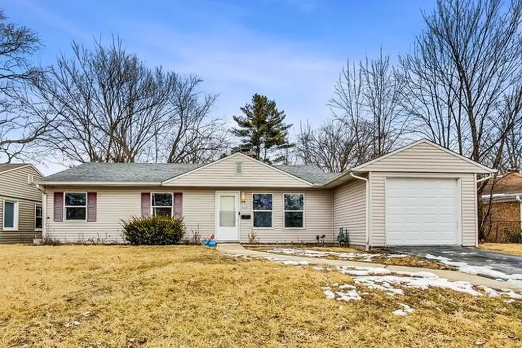 318 Marquette Street Park Forest IL 60466