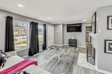 318 Marquette Street Park Forest IL 60466
