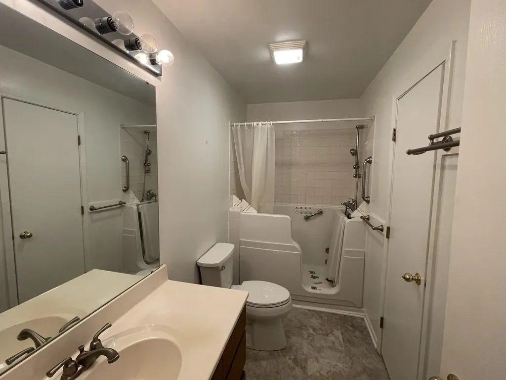 488 Donin Drive Antioch IL 60002