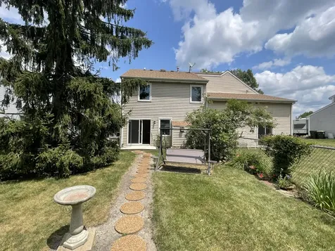 488 Donin Drive Antioch IL 60002