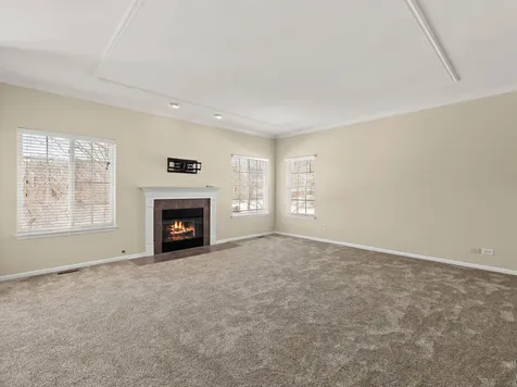 2119 Serenity Lane Woodstock IL 60098
