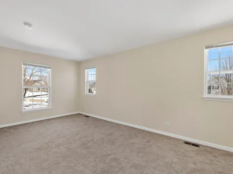 2119 Serenity Lane Woodstock IL 60098