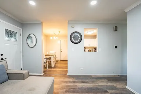 2S677 Wembly Drive Warrenville IL 60555