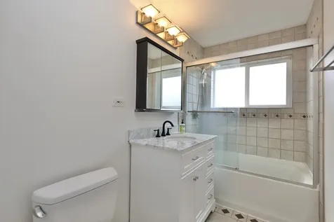 613 Leamington Avenue Wilmette IL 60091
