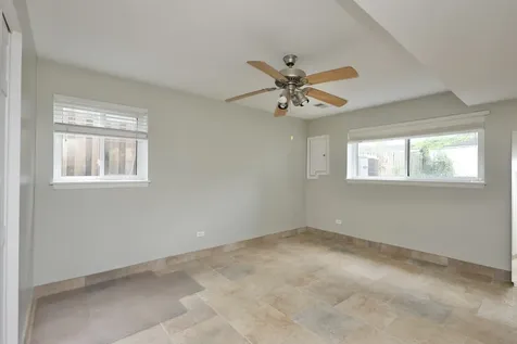 613 Leamington Avenue Wilmette IL 60091