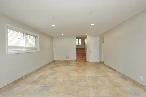 613 Leamington Avenue Wilmette IL 60091