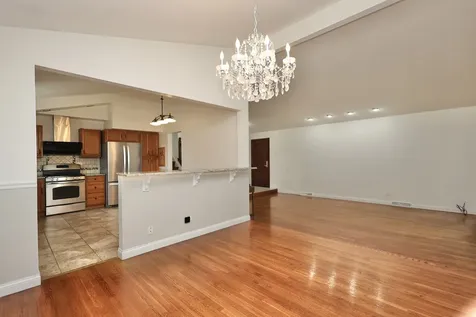613 Leamington Avenue Wilmette IL 60091