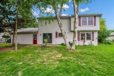 636 Sanders Court Gurnee IL 60031